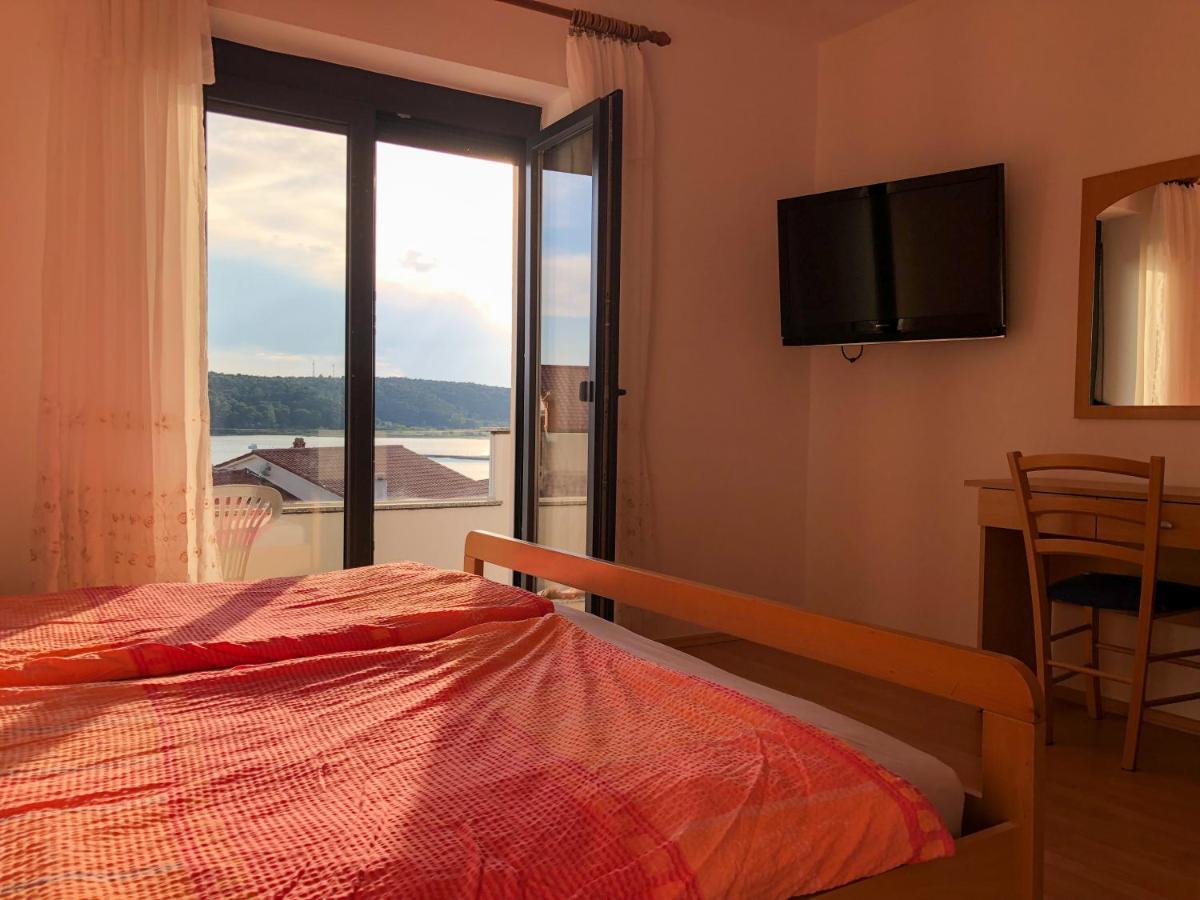 Apartments Palit Rab Экстерьер фото